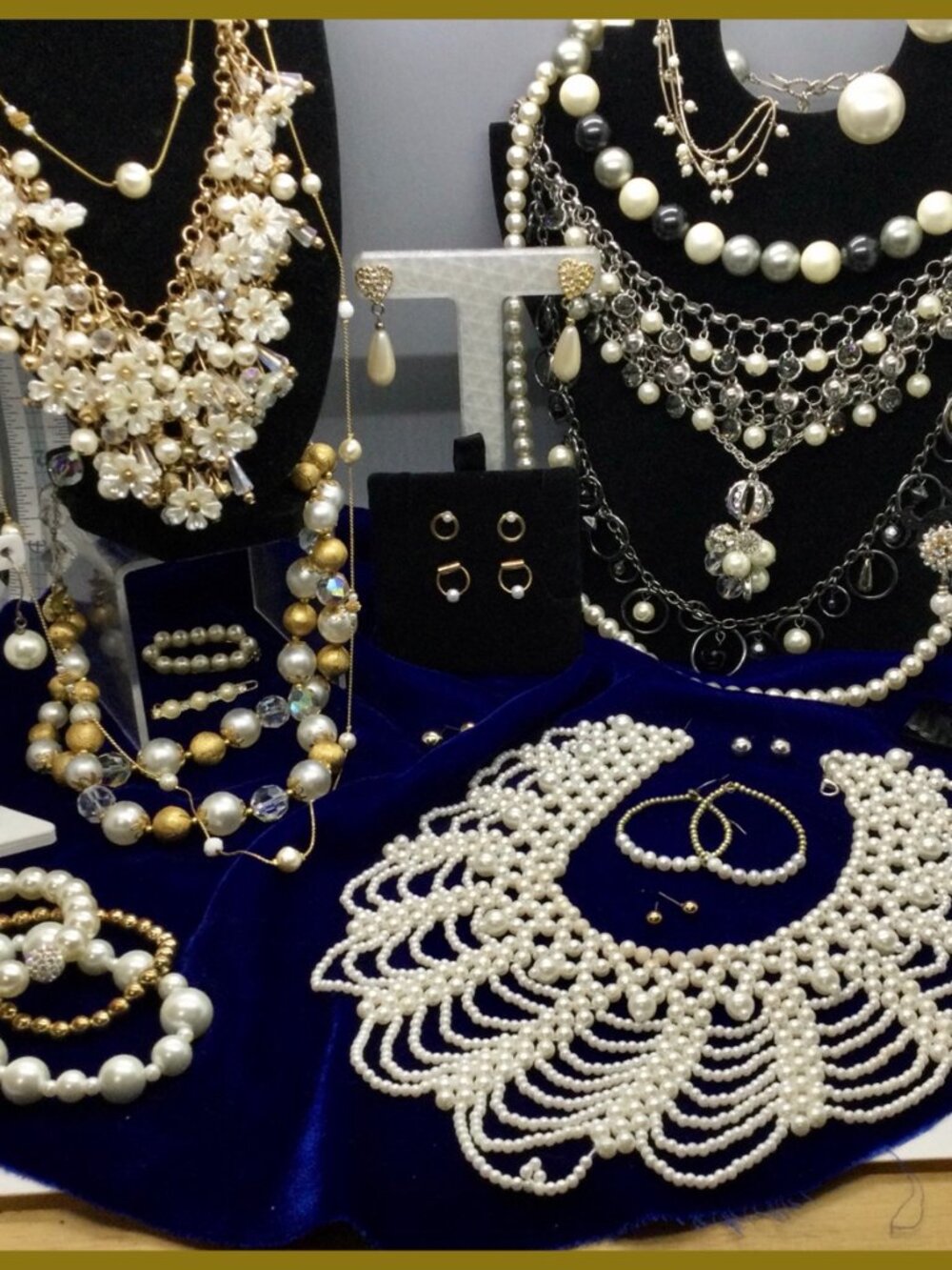 Pearlesque Sparkles Jewelry Lot,24 pc